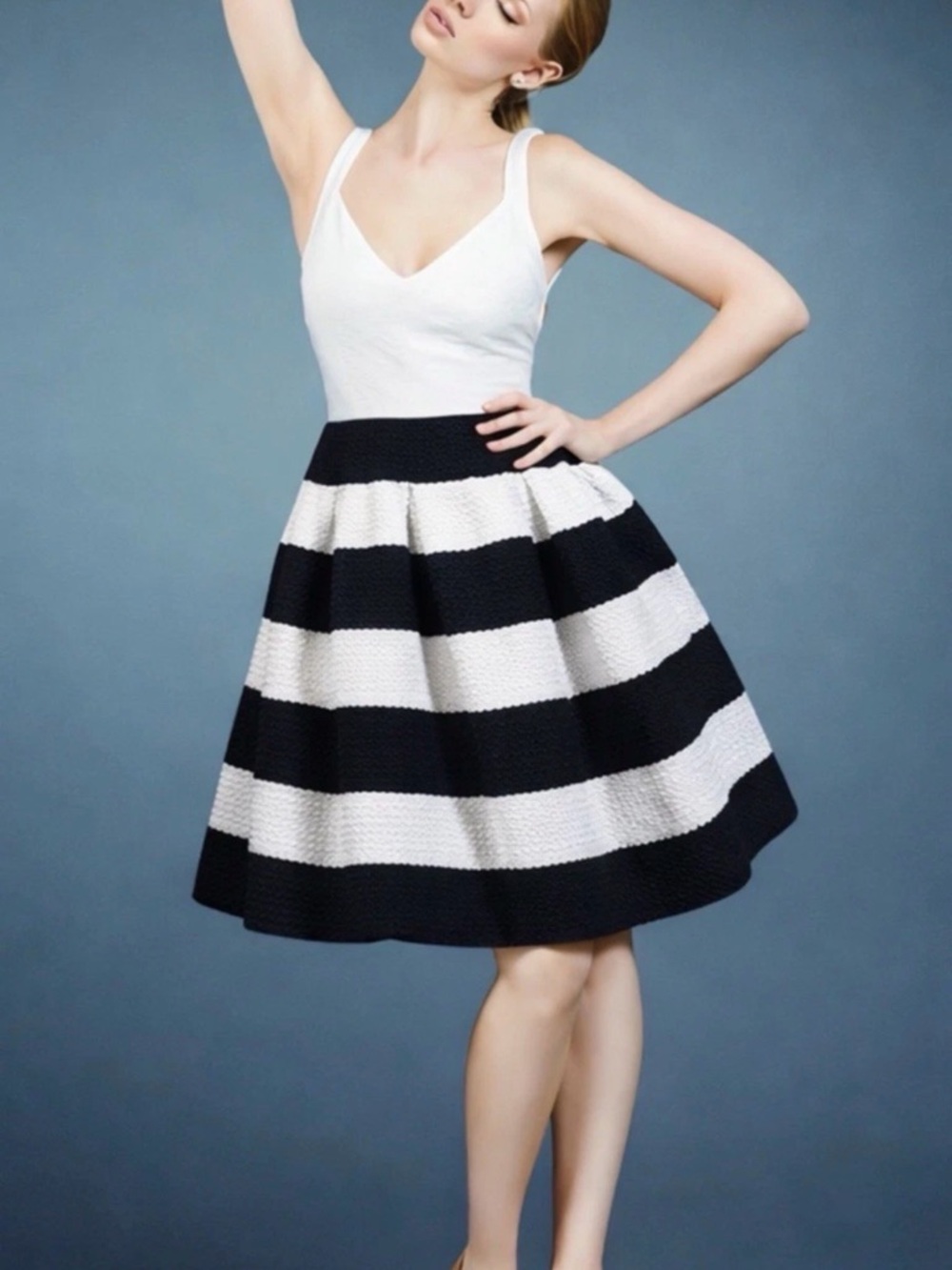 Xhilaration Black and White Textured Pleat Skirt